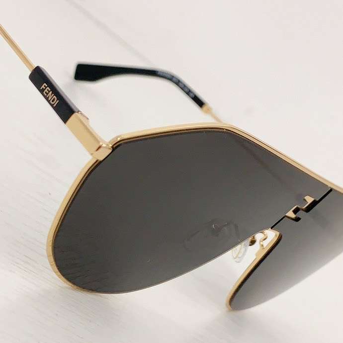 Picture of Fendi Sunglasses _SKUfw51889376fw